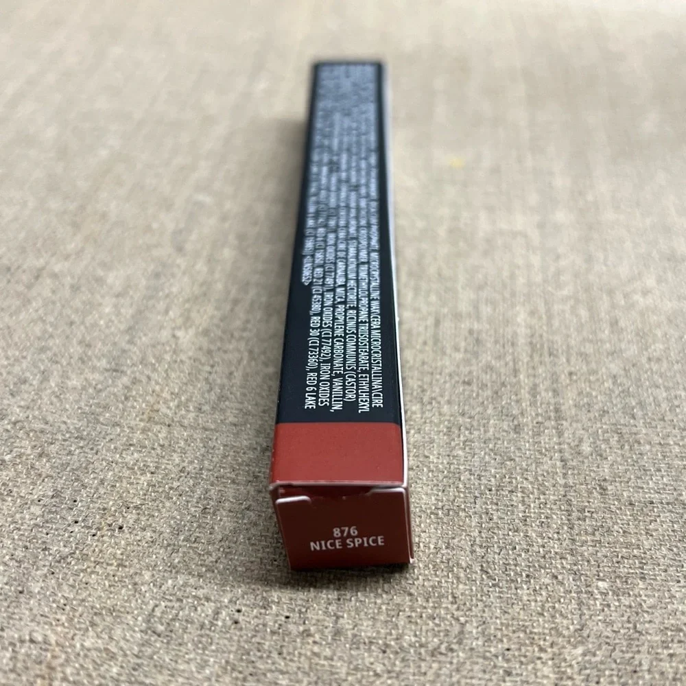 ❤️ MAC Powder Kiss Velvet Blur Slim Stick Lipstick in 876 Nice Spice
